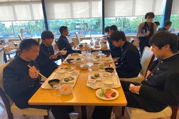 朝食風景