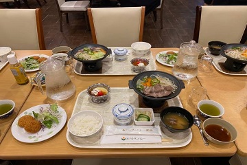 夕食