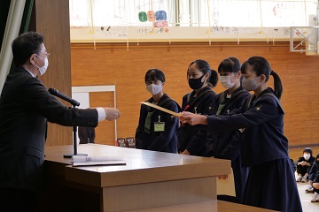 賞状伝達