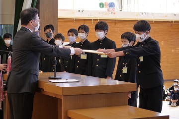 賞状伝達