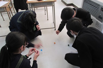 幼稚園コマ遊び