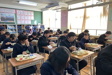 給食の様子